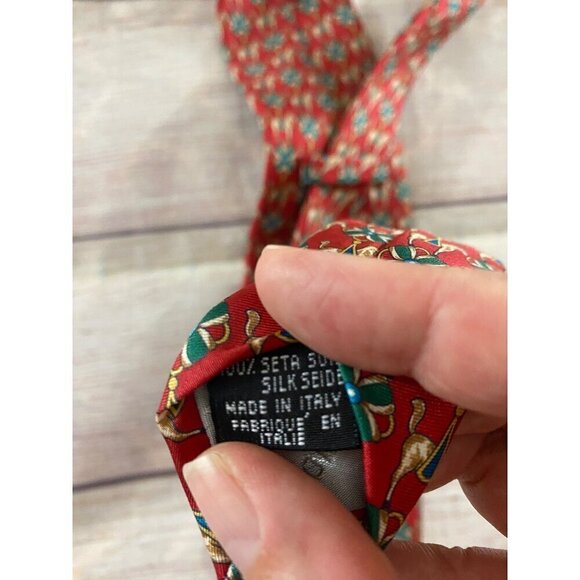 Fendi Men's Red Printed 100% Silk Tie - OS - Picture 6 of 6